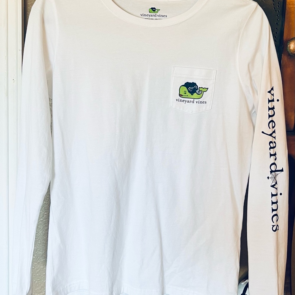 Vineyard Vines Halloween Theme. - image 2